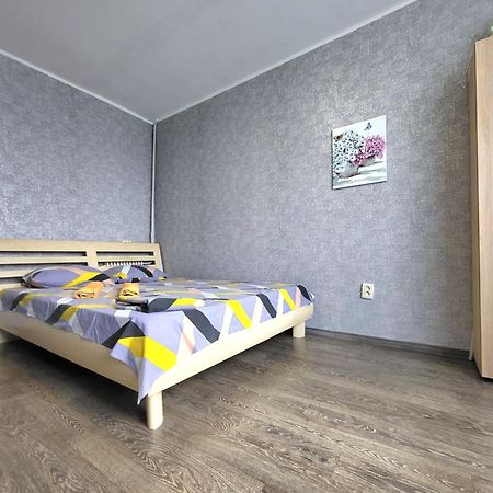 Квартира В Центрі Драгоманова 64,Поряд Центр Міста, Поля,Шпиталь, Швидка На Антоновича, 16Лікарня 第聂伯罗彼得罗夫斯克 外观 照片